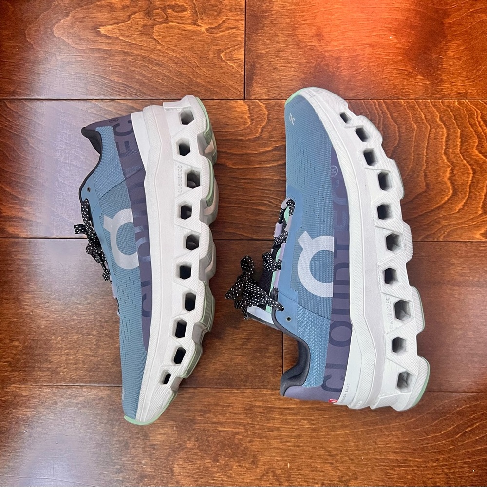 Running shoes